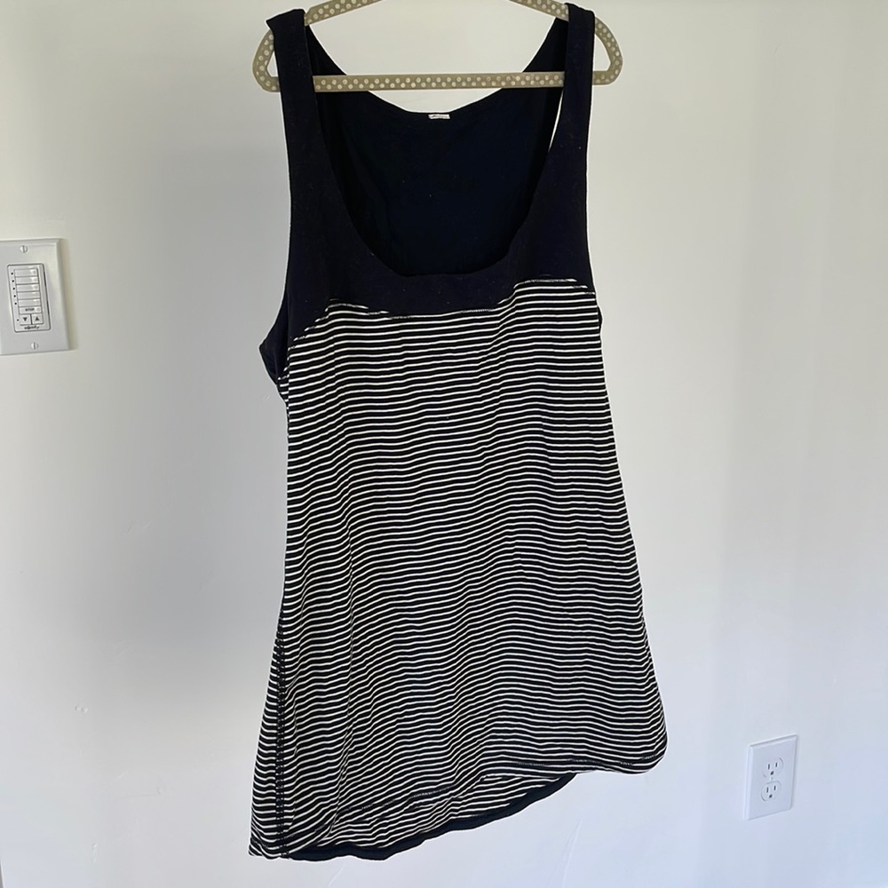 Lululemon Tank top size S (2-4)